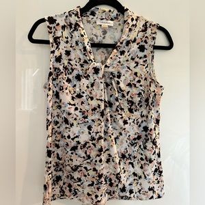 Calvin Klein Patterned Sleeveless Blouse